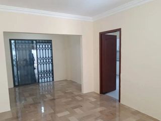 Foto 15 de Venta de Casa en Garzota 3 dormitorios