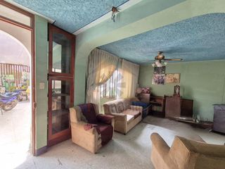 Foto 5 de VENTA DE CASA FRENTE A PARQUE Y CERCA DEL MERCADO DE MOSHOQUEQUE