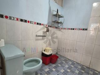 Foto 16 de VENTA DE CASA FRENTE A PARQUE Y CERCA DEL MERCADO DE MOSHOQUEQUE