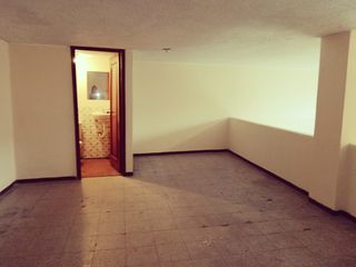 Foto 9 de RENTA DE LOCAL COMERCIAL EN CHIMBACALLE