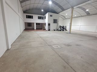 Foto 5 de Excelente bodega en venta ubicada en Toberín