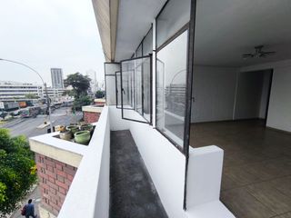 Foto 3 de ¡Oportunidad Única! Departamento En Venta En Av. Brasil