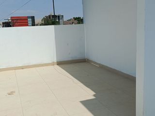 Foto 14 de OPORTUNIDAD...!  CASA DE 3 PISOS EN URNANIZACION LAS PALMERAS