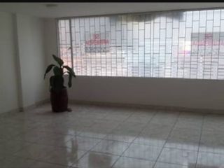 Foto 2 de Gran Inversión! Edificio en Venta – Zona Comercial de Kennedy