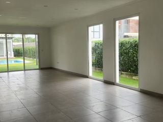 Foto 3 de Isla Mocoli, Renta de hermosa casa 4 dormitorios con piscina