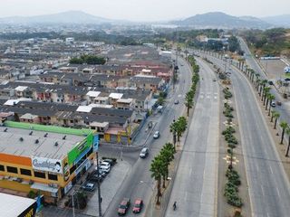 Foto 7 de ALQUILER LOCAL COMERCIAL AV. FRANCISCO DE ORELLANA