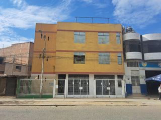 Foto 1 de DEPARTAMENTO EN VENTA EN 4to PISO CERCA AL MALL AVENTURA DE CHICLAYO