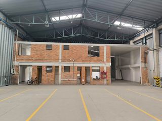 Foto 2 de Excelente bodega para renta ubicada en Funza