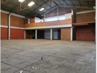 Foto 1 de Excelente bodega para renta ubicada en Funza