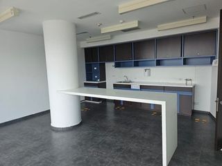 Foto 8 de Excelente oficina para renta ubicada en Tabora