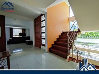 Foto 4 de EN VENTA MODERNA CASA EN ESQUINA DE 4 NIVELES CON LINDOS ACABADOS EN JLBYR