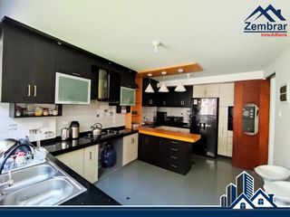 Foto 6 de EN VENTA MODERNA CASA EN ESQUINA DE 4 NIVELES CON LINDOS ACABADOS EN JLBYR