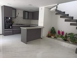 Foto 3 de Casa de venta valle de los chillos cerca a la avenida ilaló