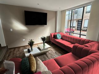 Foto 1 de SE VENDE CASA CERCA AL CENTRO COMERCIAL VIVA TUNJA