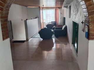 Foto 12 de Casa con 3 apartamentos independientes
