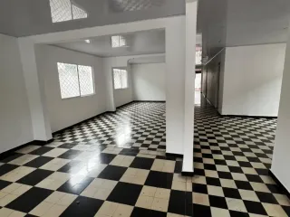 Foto 11 de ARRIENDO AMPLIA OFICINA EN EL BARRIO BELLAVISTA