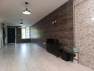 Foto 2 de Casa Cerca Paralela Via  Cañaveral