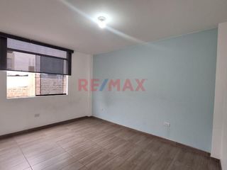Foto 2 de Alquilo Departamento 3Er Piso 150M2 Mas Azotea Urb. Los Jardines
