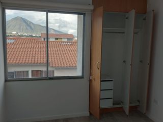 Foto 13 de POMASQUI CASA RENTA TRES DORMITORIOS CEmexpo