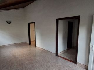 Foto 5 de SE VENDE CASA ESQUINERA DE 125M2 EN EL CERRITO VALLE