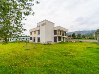 Foto 34 de PROPIEDAD EN VENTA - 859MTS - LATACUNGA