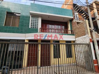Foto 1 de Venta De Amplio Departamento En Urb. Santa Teresa De Ávila – 133M² | $63,000