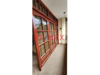 Foto 15 de Venta De Amplio Departamento En Urb. Santa Teresa De Ávila – 133M² | $63,000