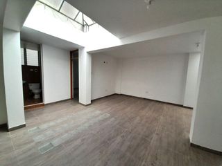 Foto 17 de VENTA DE DEPARTAMENTO EN CAJAMARCA LARRY JHONSON 3ER PISO INTERIOR
