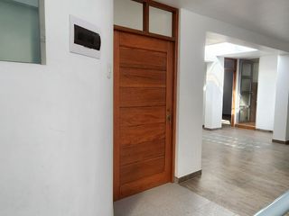 Foto 6 de VENTA DE DEPARTAMENTO EN CAJAMARCA LARRY JHONSON 3ER PISO INTERIOR