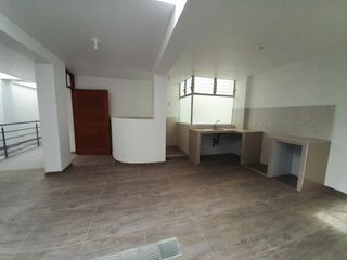 Foto 10 de VENTA DE DEPARTAMENTO EN CAJAMARCA LARRY JHONSON 3ER PISO INTERIOR