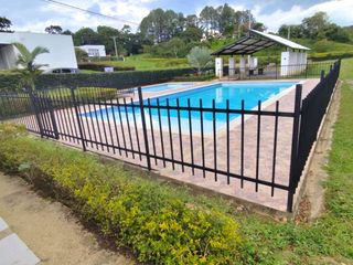 Foto 2 de CASA CAMPESTRE EN VENTA  SECTOR VEREDA EL AMARILLO BARBOSA SANTANDER