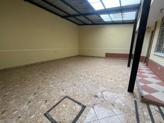 Foto 4 de PROPIEDAD DE VENTA EN SUR DE QUITO SECTOR LA BILOXI