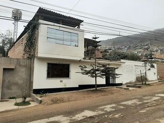 Foto 1 de SE VENDE AMPLIA CASA DE 2 PISOS EN VILLA POETA JOSE GALVEZ