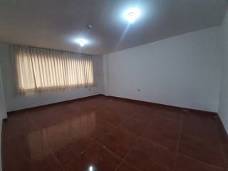 Foto 9 de SE VENDE AMPLIA CASA DE 2 PISOS EN VILLA POETA JOSE GALVEZ