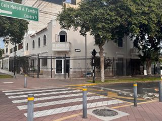 Foto 1 de ALQUILER LOCAL SAN ISIDRO