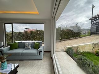Foto 11 de Casa Semi Amueblada con 3 dormitorios en exclusiva Zona de Cuenca [Condominio Cerrado]