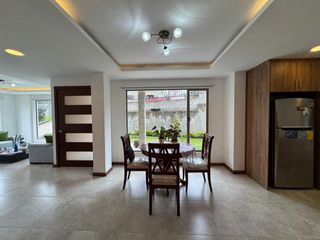 Foto 9 de Casa Semi Amueblada con 3 dormitorios en exclusiva Zona de Cuenca [Condominio Cerrado]