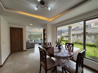Foto 12 de Casa Semi Amueblada con 3 dormitorios en exclusiva Zona de Cuenca [Condominio Cerrado]