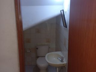Foto 10 de Alquilo Local Comercial Remodelado - Comercio Zonal - Av Canada cdra 39 S/ 4,500 primer piso - precio negociable