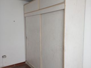 Foto 13 de Alquilo Local Comercial Remodelado - Comercio Zonal - Av Canada cdra 39 S/ 4,500 primer piso - precio negociable