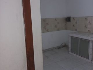 Foto 15 de Alquilo Local Comercial Remodelado - Comercio Zonal - Av Canada cdra 39 S/ 4,500 primer piso - precio negociable