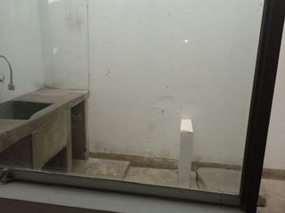 Foto 18 de Alquilo Local Comercial Remodelado - Comercio Zonal - Av Canada cdra 39 S/ 4,500 primer piso - precio negociable