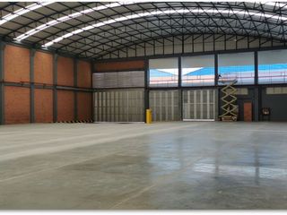 Foto 4 de Excelente bodega para renta ubicada en Funza