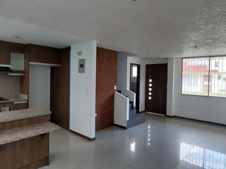 Foto 2 de Casa de venta en Calderón, sector dé San Camilo