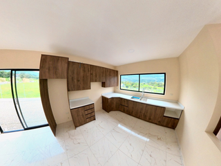 Foto 5 de SE VENDE CASA VACACIONAL POR ESTRENAR, EN ZONA PRIVILEGIADA DE YUNGUILLA