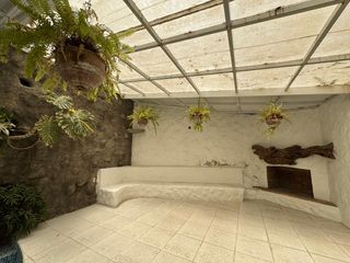 Foto 8 de Vendo Hermosa Casa Estilo Tradicional En La Av. Arancota A La Entrada De Tiabaya