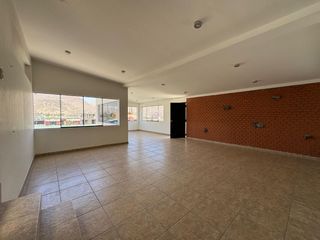 Foto 14 de Vendo Hermosa Casa Estilo Tradicional En La Av. Arancota A La Entrada De Tiabaya