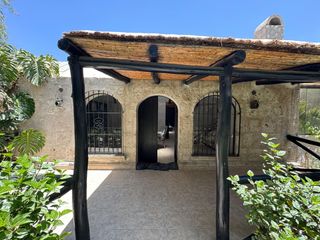 Foto 26 de Vendo Hermosa Casa Estilo Tradicional En La Av. Arancota A La Entrada De Tiabaya