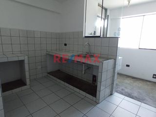 Foto 4 de Vendemos Del 2Do Al 4To Piso + Aires - Edificio En Lince - Comercial - Lince