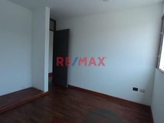Foto 7 de Vendemos Del 2Do Al 4To Piso + Aires - Edificio En Lince - Comercial - Lince